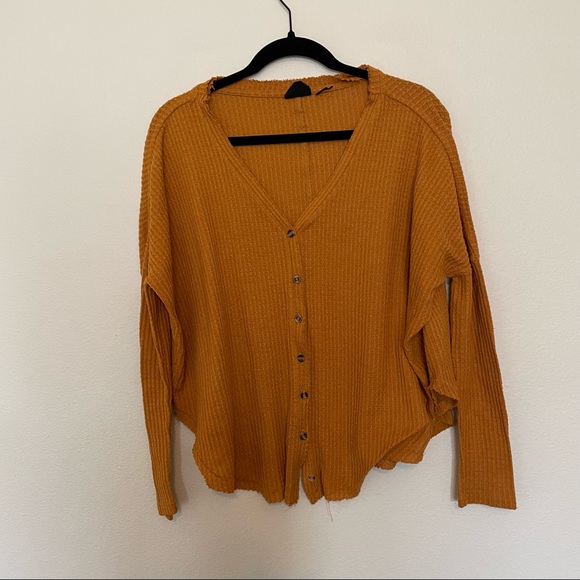 Out from under UO mustard yellow waffle weave button-up oversized top sz.L - Picture 1 of 3